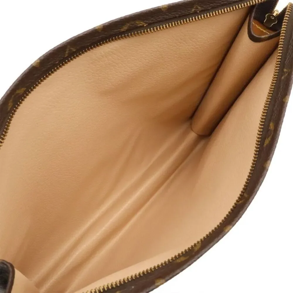 Louis Vuitton Pochette Toilette 26